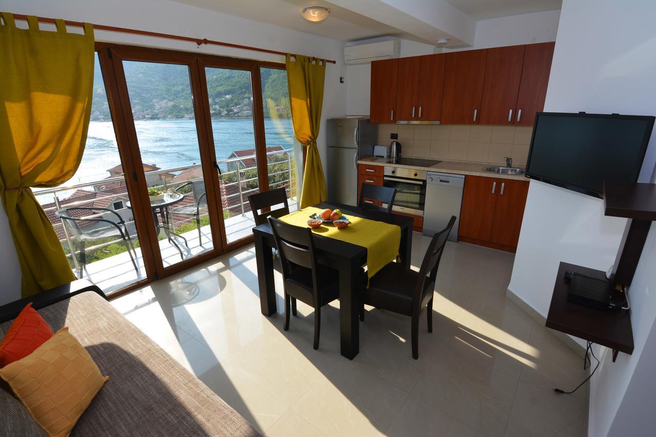Tale House Montenegro 티바트 외부 사진